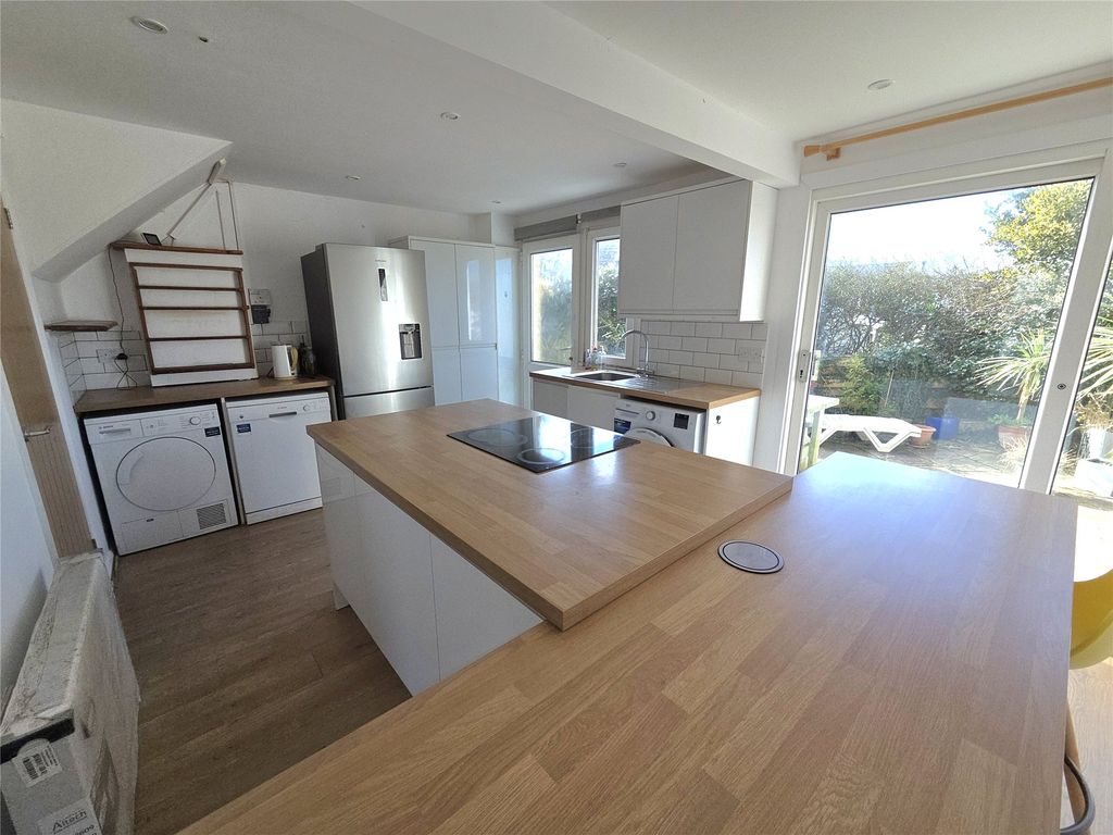 Property photo 3 of 18 Picture No. 11