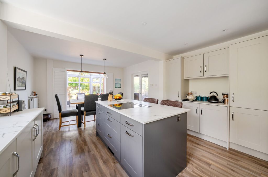 Property photo 2 of 39 1509566-23-1A0489...