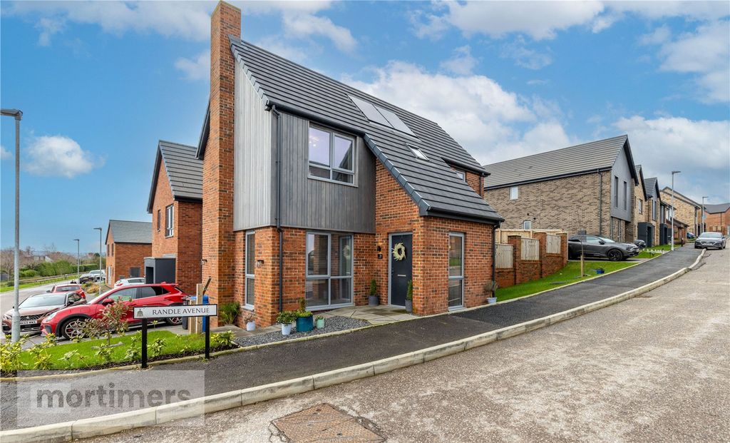 Property photo 1 of 22 Front External