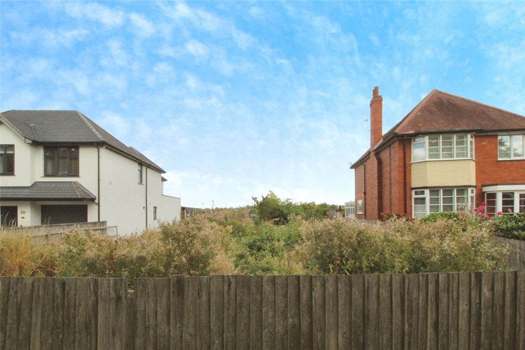 Property photo 3 of 8 Land