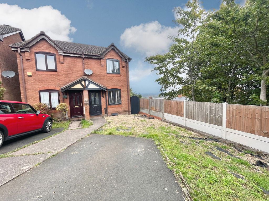 Property photo 1 of 18