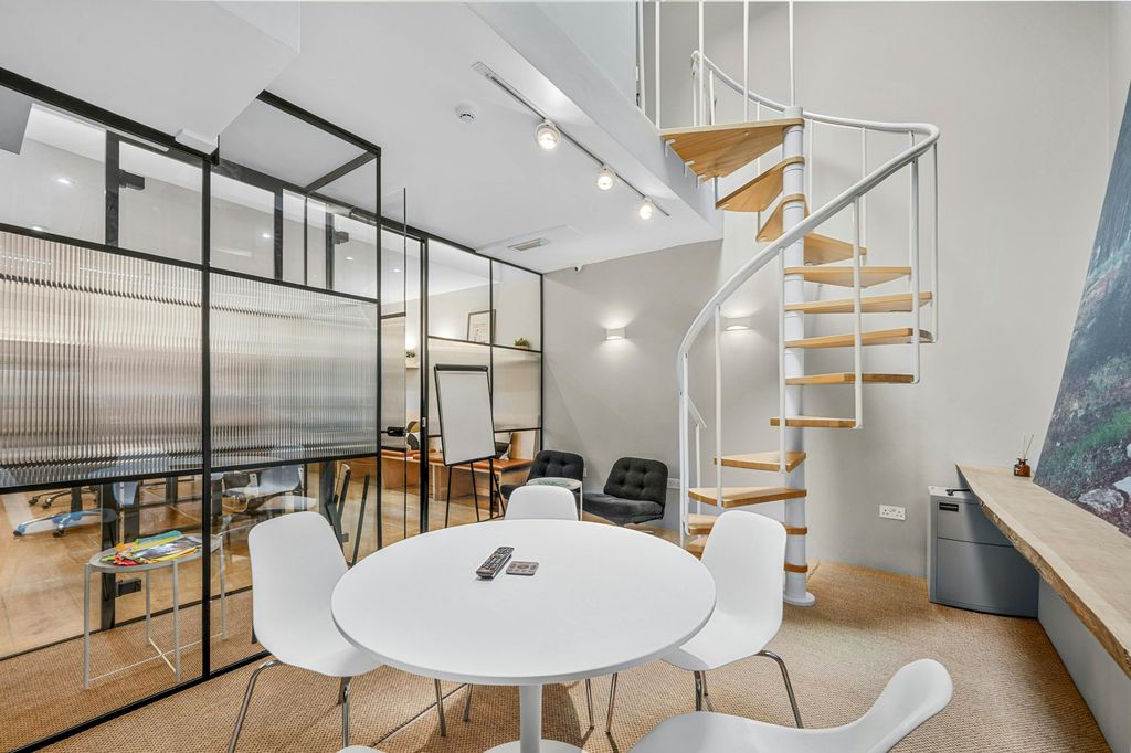 Property photo 3 of 12 Dining1.Jpg