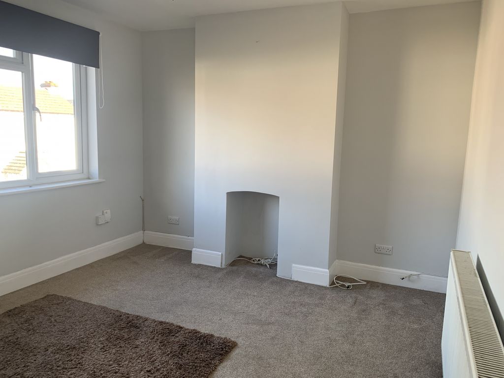 Property photo 2 of 5 Gallery