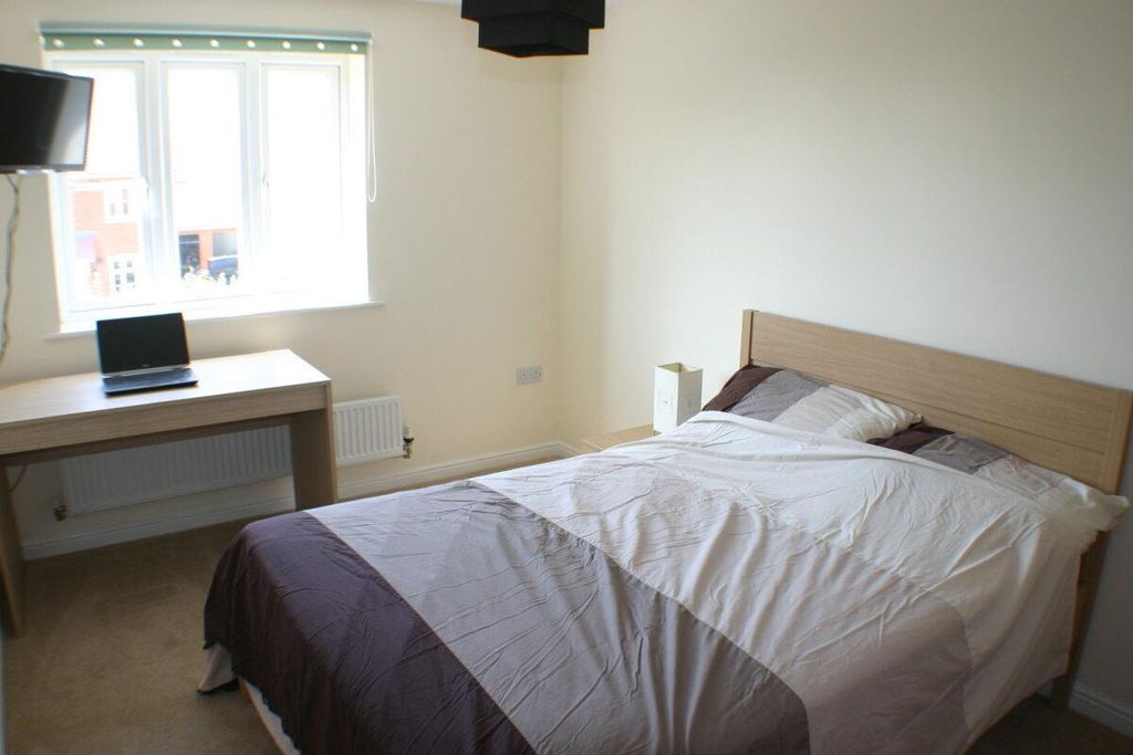 Property photo 3 of 6 Bedroom 3.Jpg