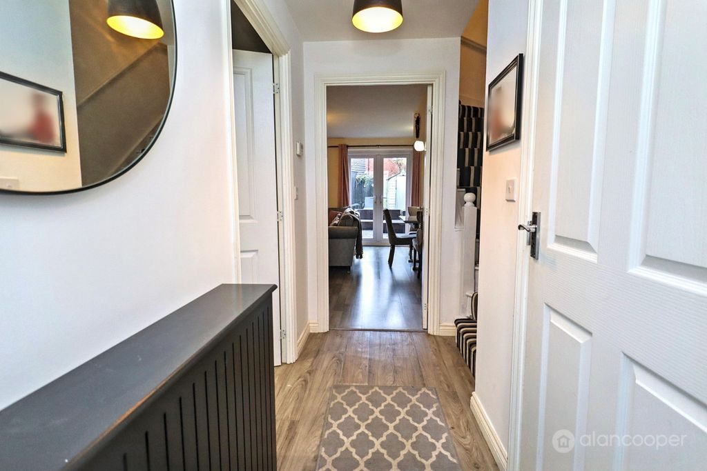 Property photo 2 of 24 4853264