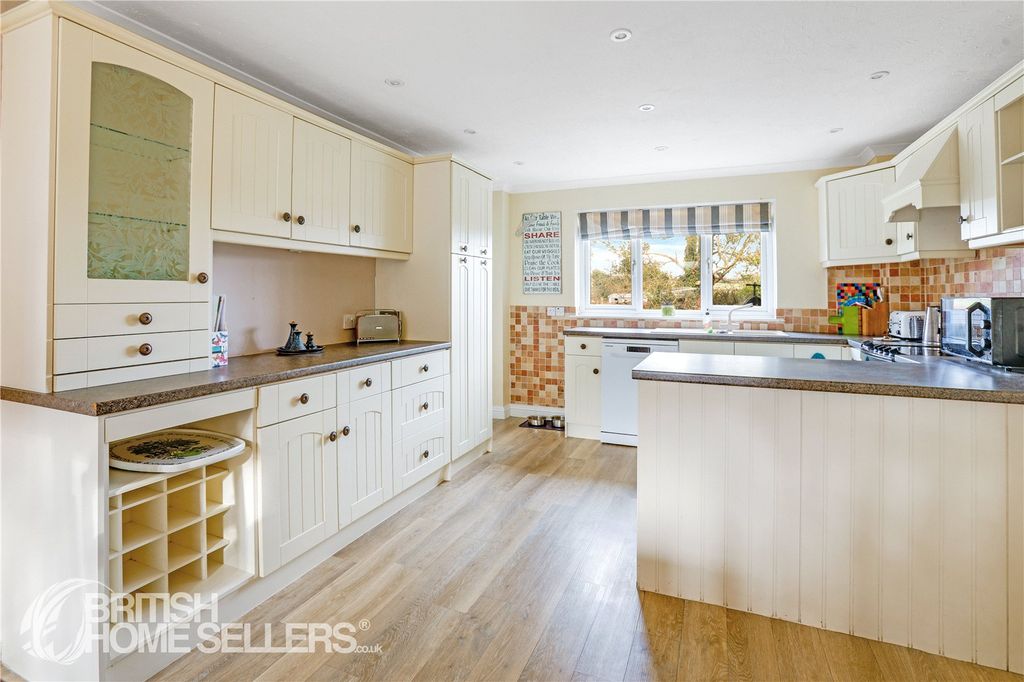 Property photo 2 of 15 Picture No. 08