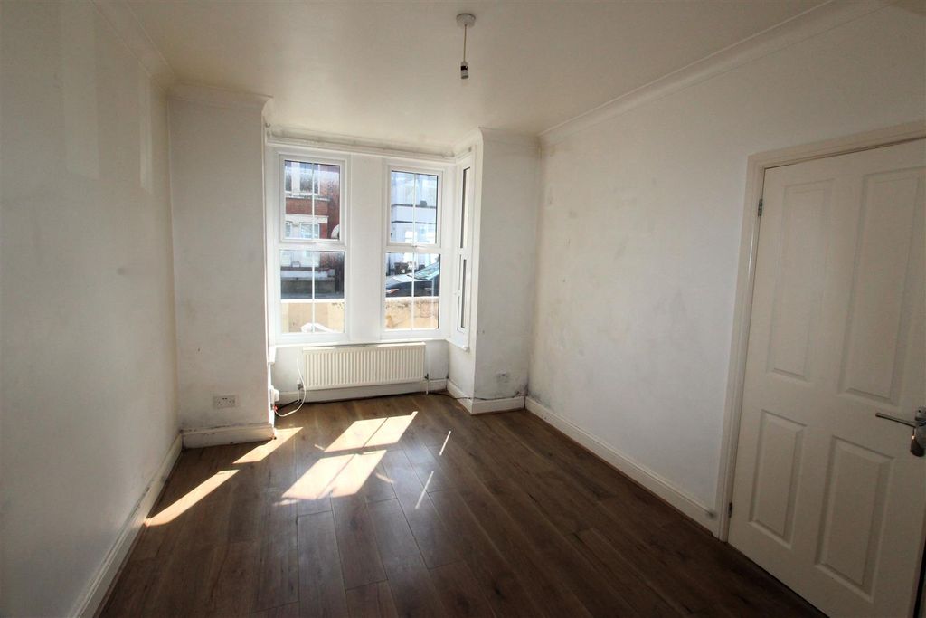 Property photo 3 of 14 3.Jpg