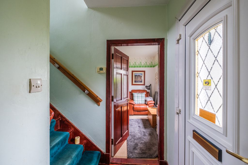 Property photo 2 of 38