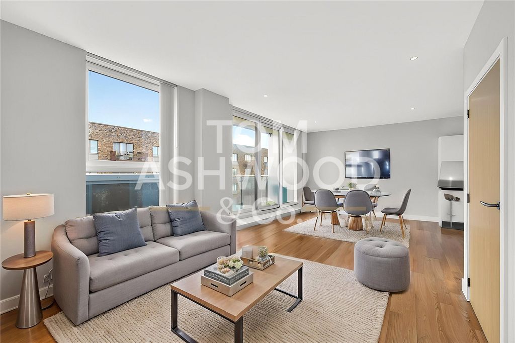 Property photo 2 of 15 Picture No. 05