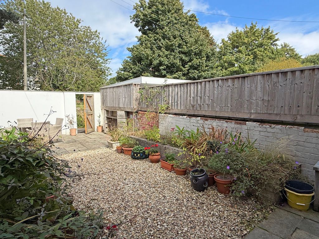 Property photo 3 of 17 Photo 19