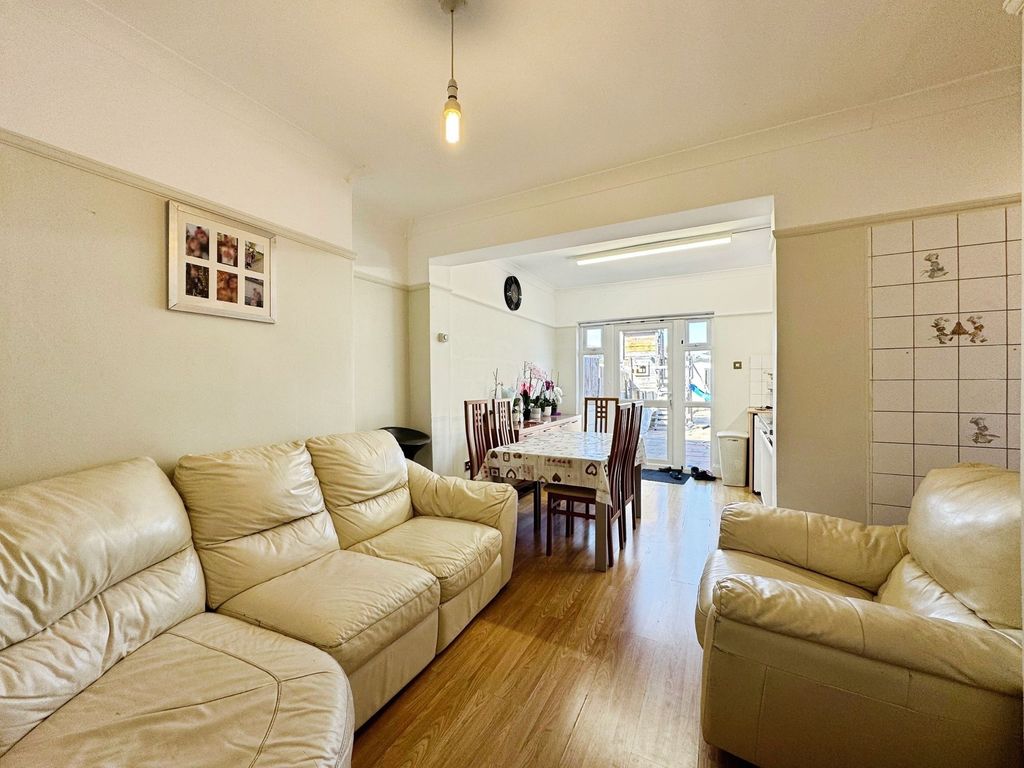 Property photo 2 of 15 Dining Area