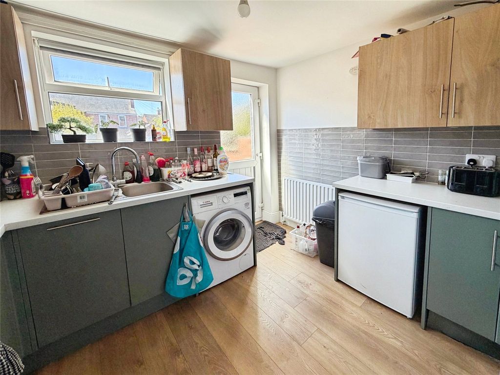 Property photo 2 of 13 Kitchen