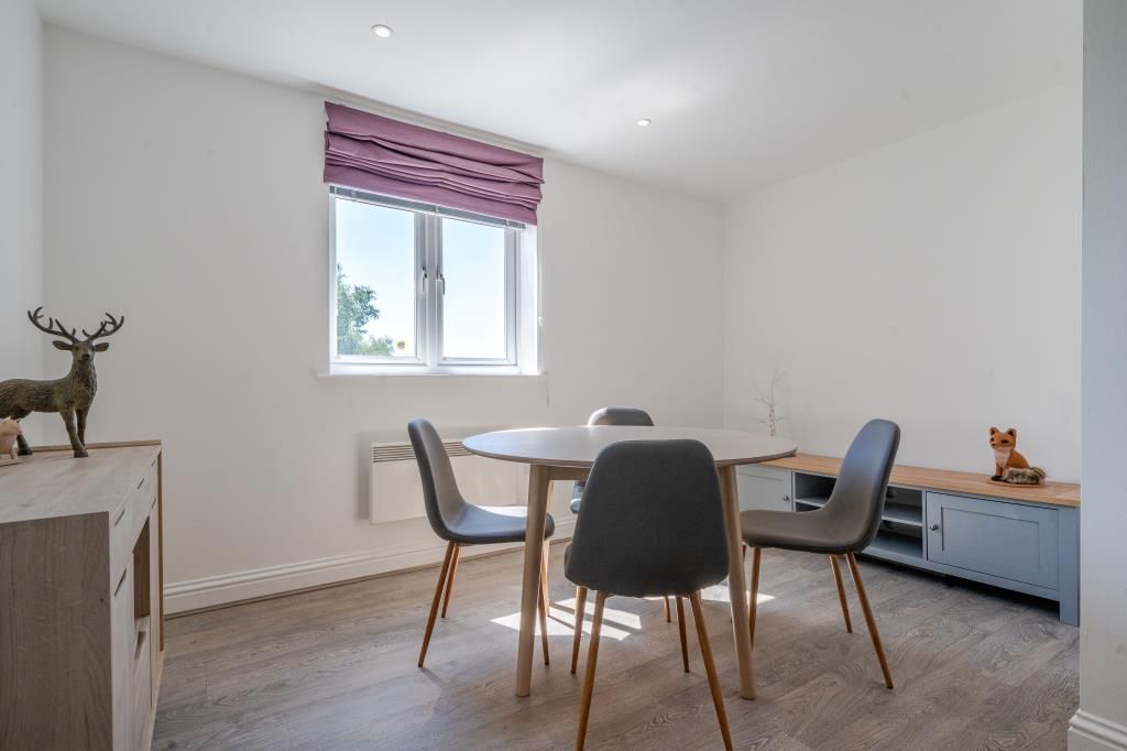 Property photo 2 of 18 Dining Area