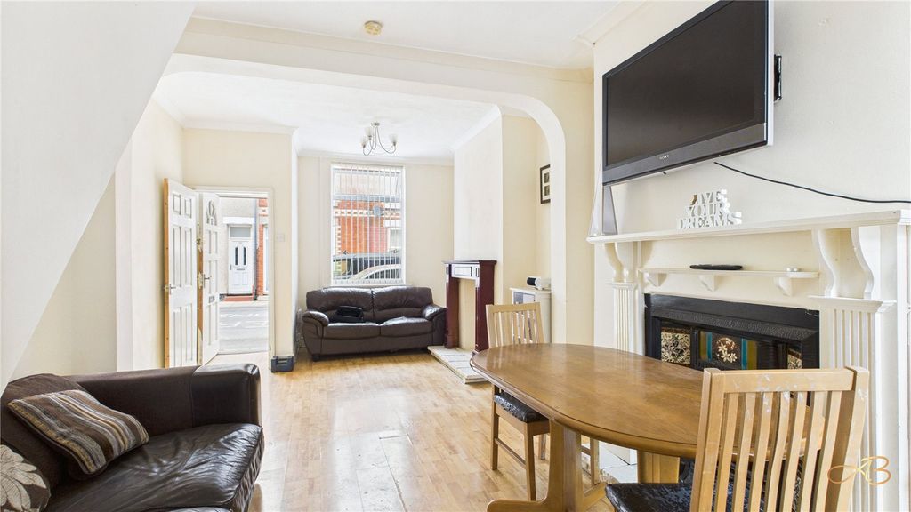 Property photo 2 of 6 Picture No. 06