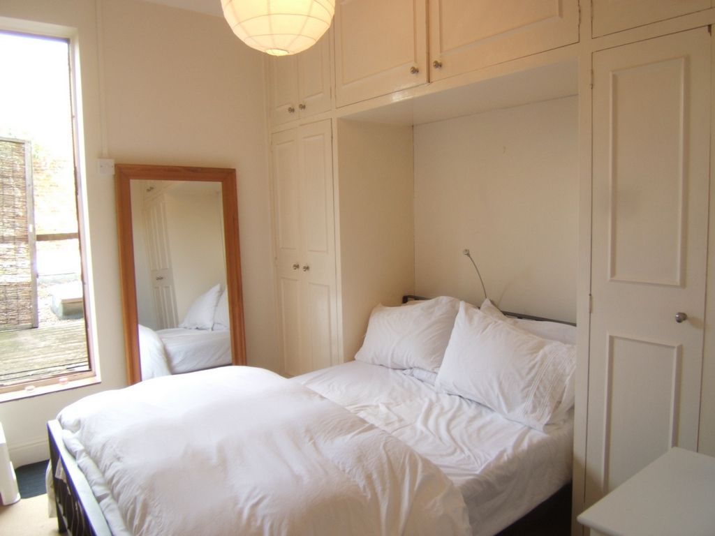 Property photo 3 of 10 Photo 2