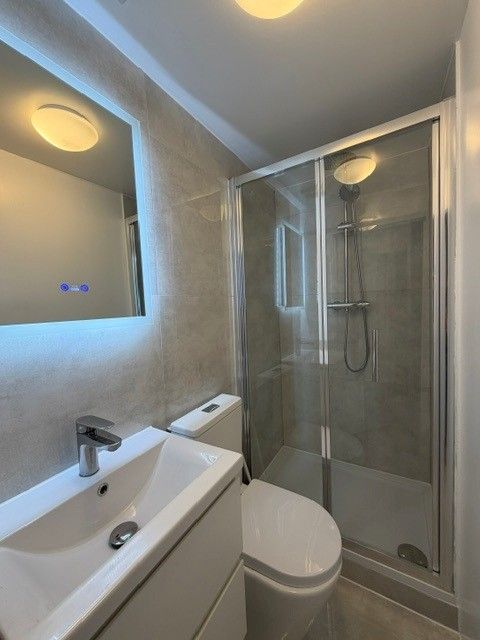Property photo 2 of 4 Bathroom
