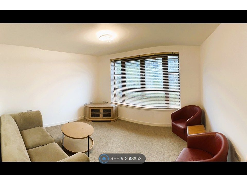 Property photo 1 of 15 Living Room