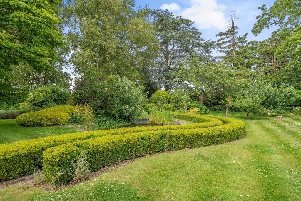 Property photo 2 of 24 3093703