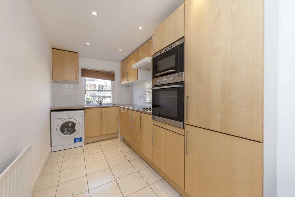 Property photo 3 of 7