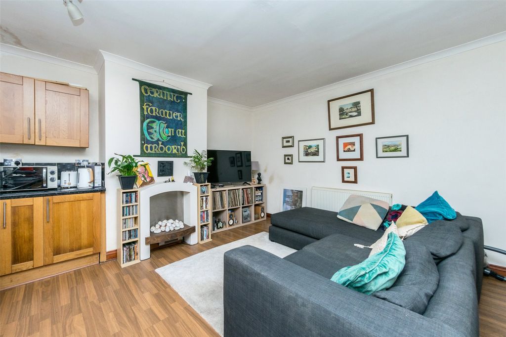 Property photo 2 of 12 Picture No. 06