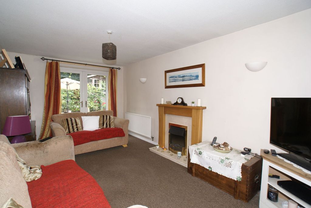 Property photo 3 of 16