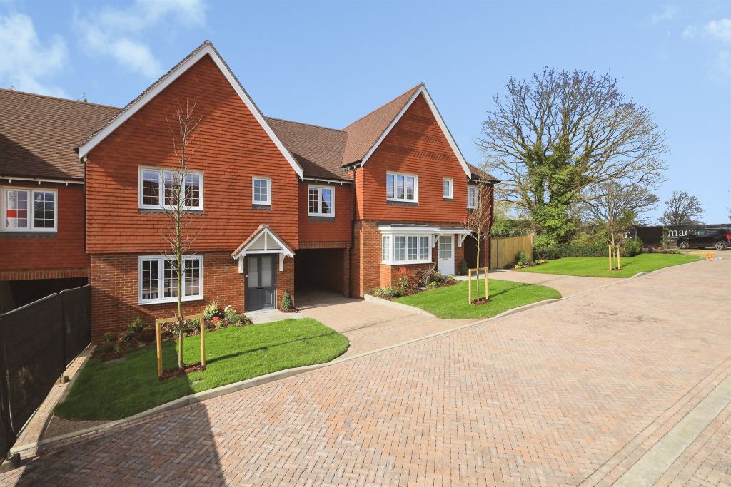 Property photo 1 of 21