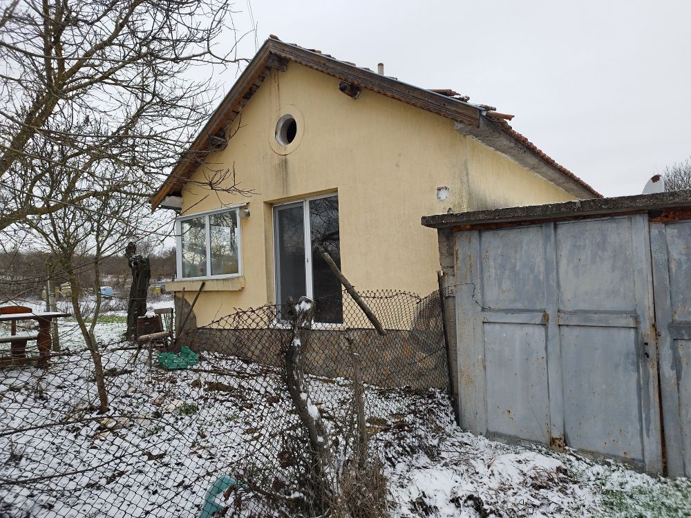 Property photo 3 of 5