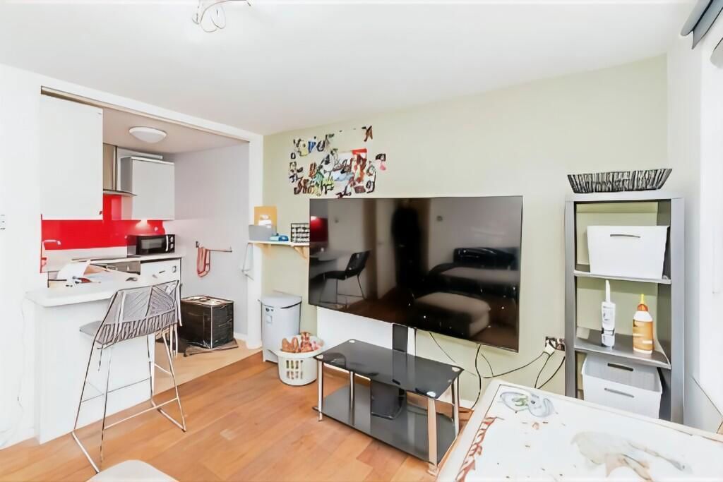 Property photo 2 of 10