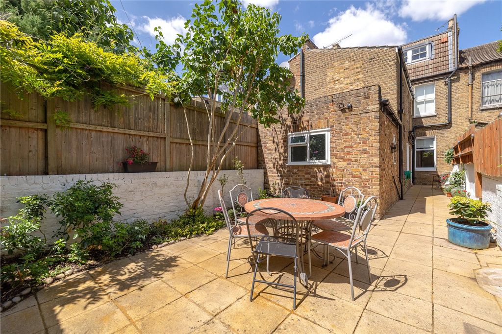 Property photo 1 of 14 Picture No. 16