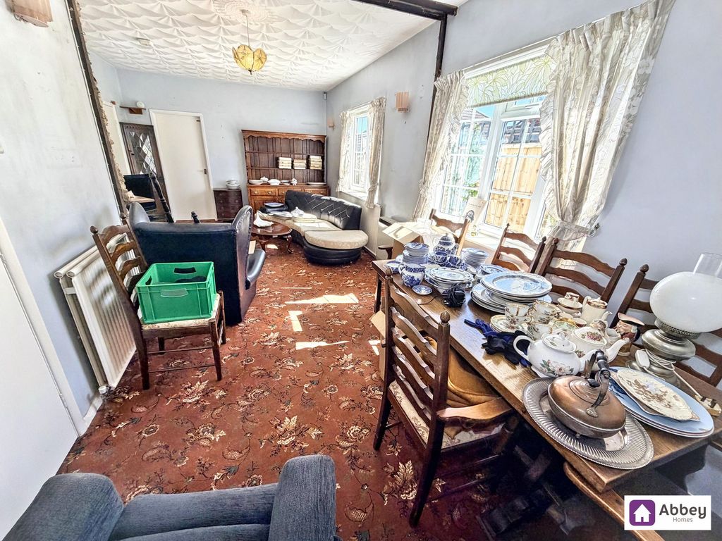 Property photo 3 of 19 Lounge/Diner