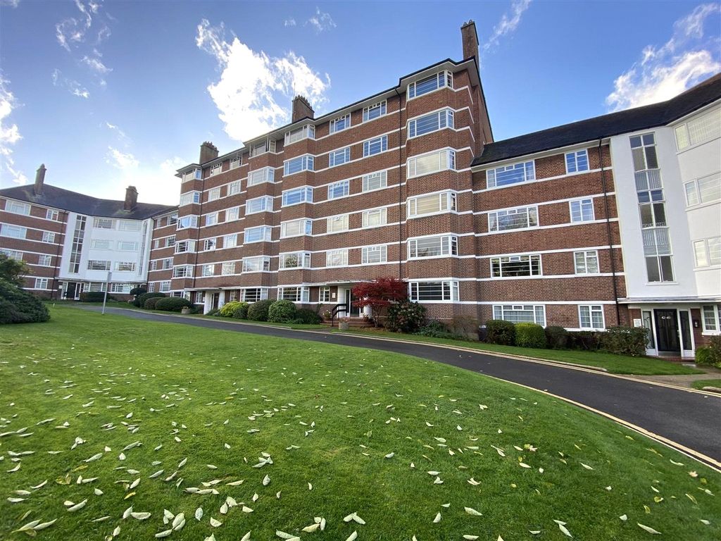 Property photo 1 of 8 Property Photo