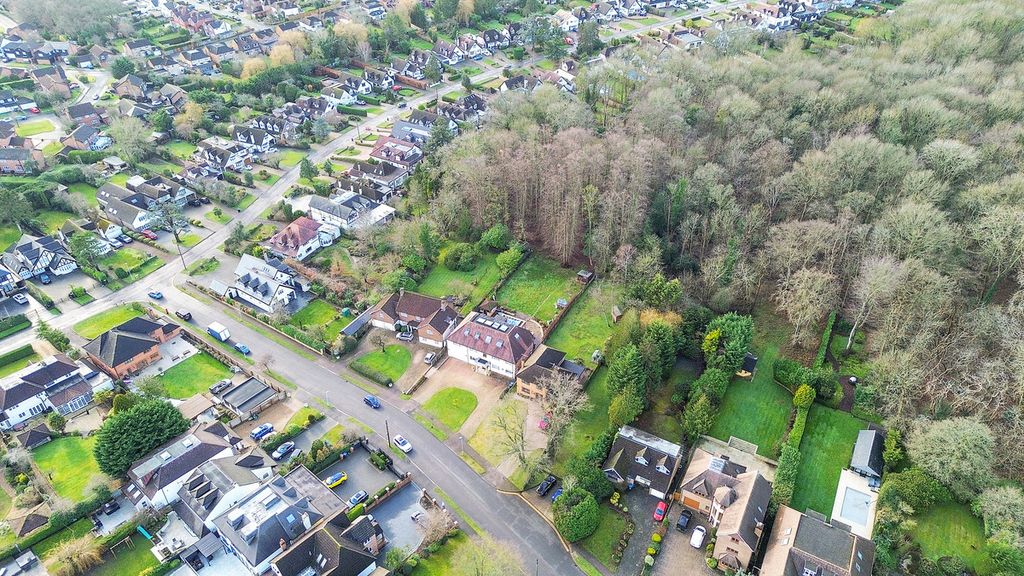 Additional image 38 of 6 bed detached house for salePine Grove, Brookmans Park AL9