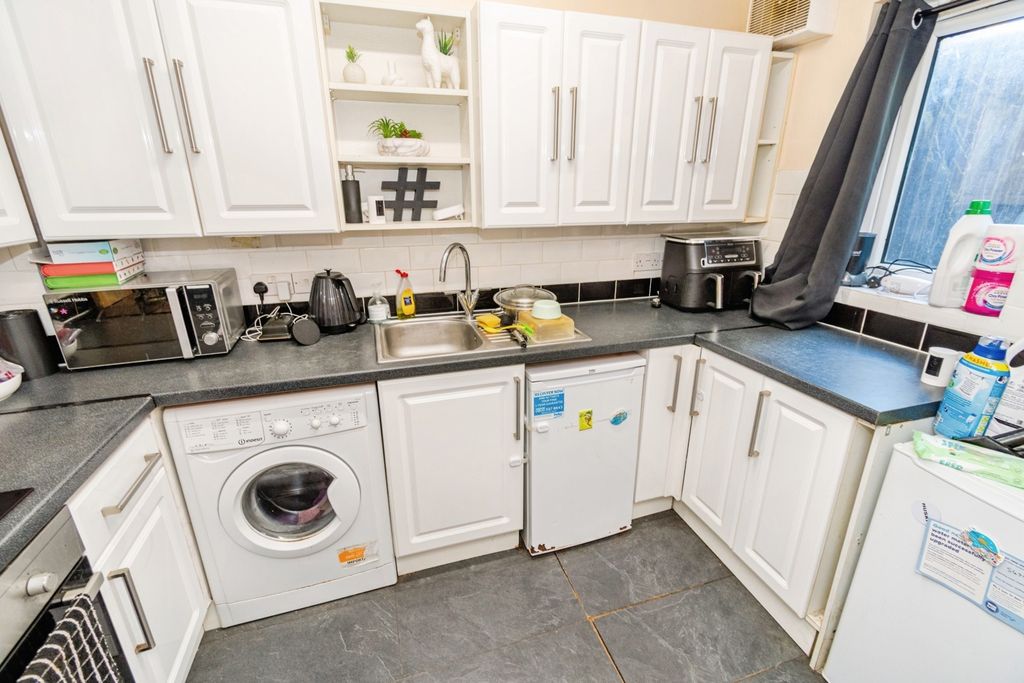 Property photo 3 of 14 Pbox-Img.Jpg