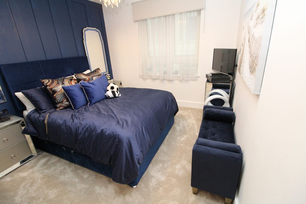 Property photo 3 of 9