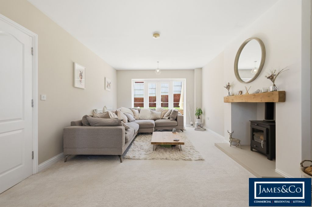 Property photo 3 of 25 64Bkdi