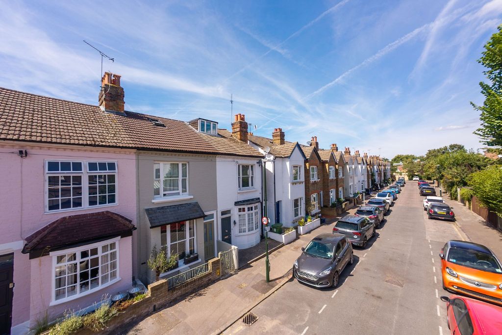 Property photo 1 of 13 4811221