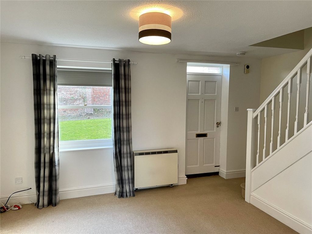 Property photo 2 of 13 Picture No. 05