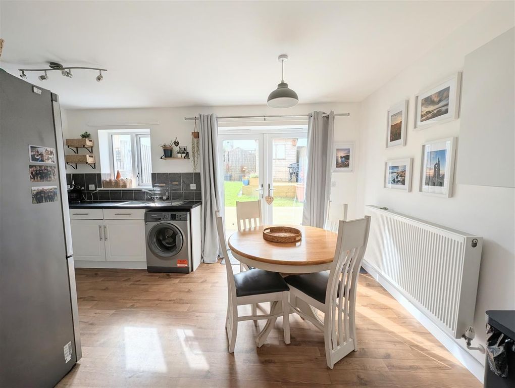 Property photo 2 of 13 Kitchen Diner.Jpg