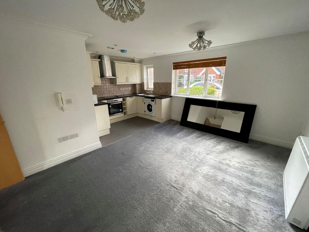 Property photo 3 of 8 Open-Plan.Jpg