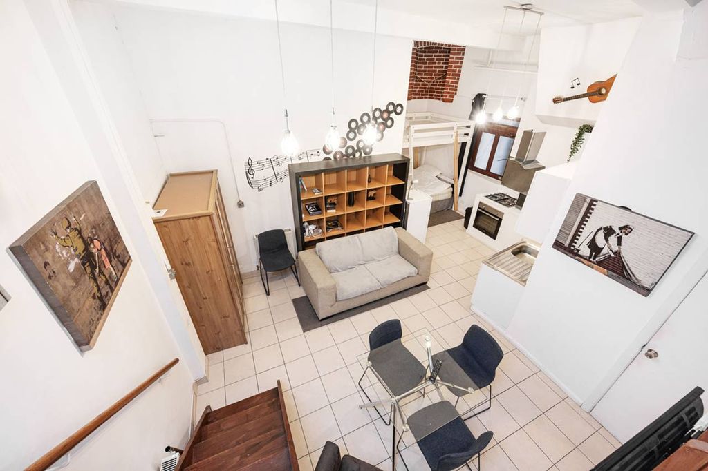 Property photo 2 of 7 Photo 2