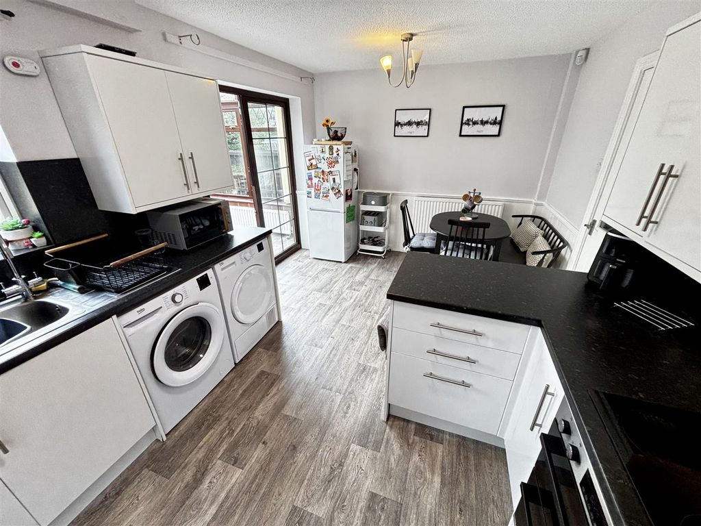 Property photo 3 of 19 Open Plan Kitchen And Dining Room