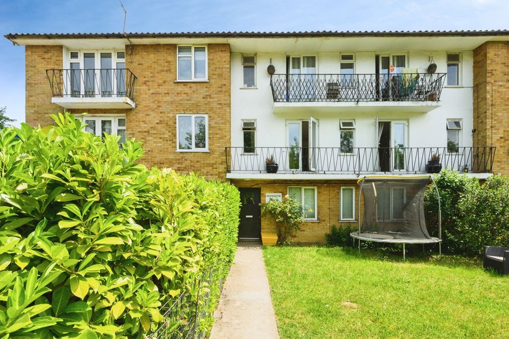 Property photo 3 of 18 Pbox-Img.Jpg