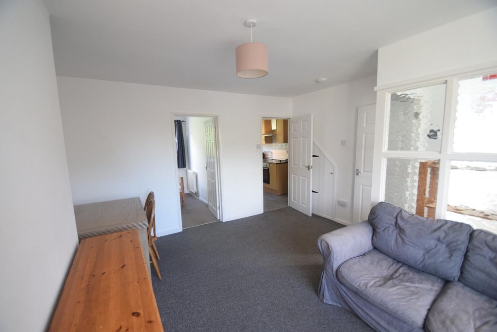 Property photo 3 of 14 Living Room