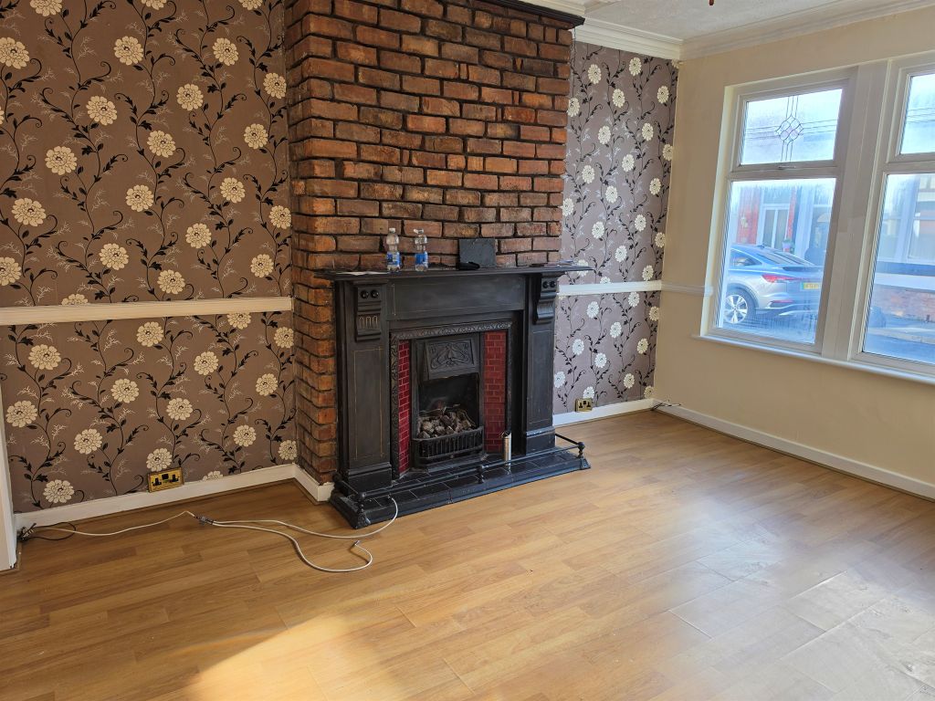 Property photo 2 of 13