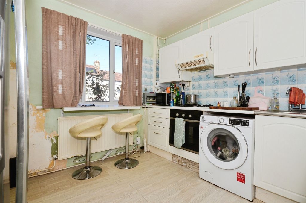Property photo 3 of 16