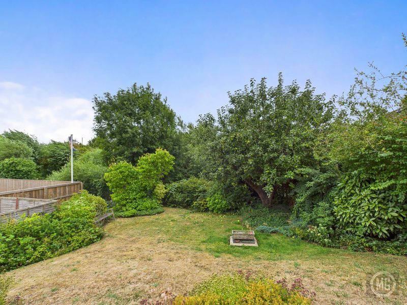 Property photo 2 of 21