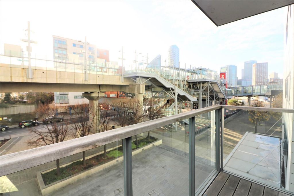 Property photo 2 of 7 Elektron Tower.Jpg