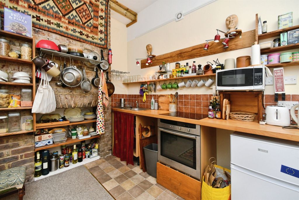 Property photo 3 of 15