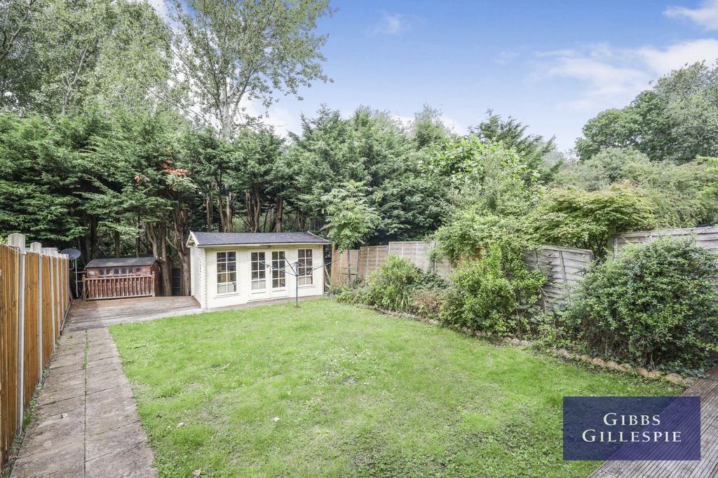 Property photo 3 of 10 3