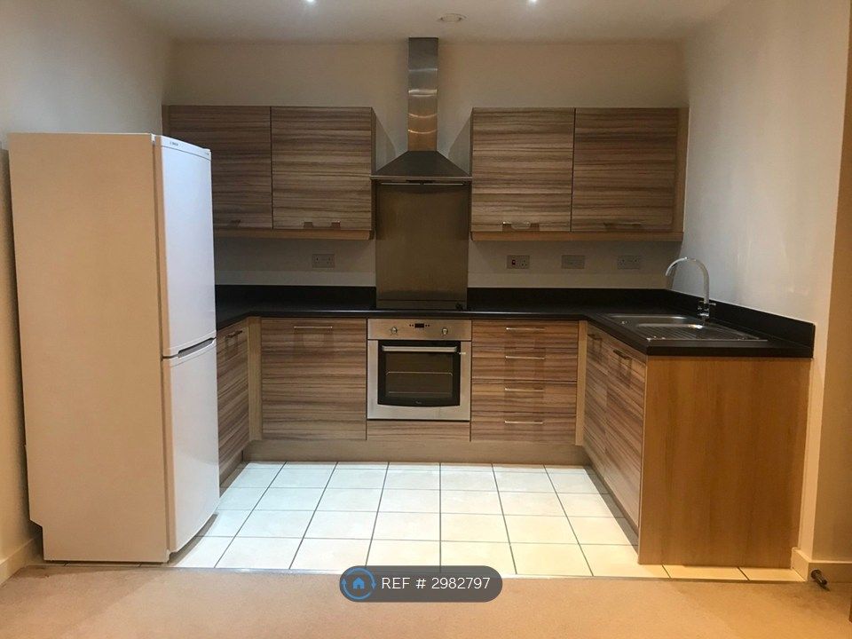 Property photo 1 of 16 Kitchen Area